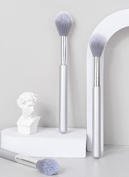 🎨💫 Multicolor Metallic Eyeshadow – Buildable, shimmering metallic eyeshadow